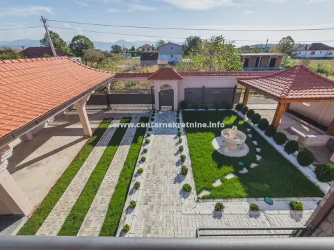 Prodaja, kuća, 200m², Donji Kokoti, Podgorica - image 2