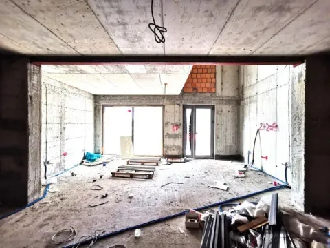 Prodaja, poslovni prostor, 80m², 1 maj, Podgorica - image 5