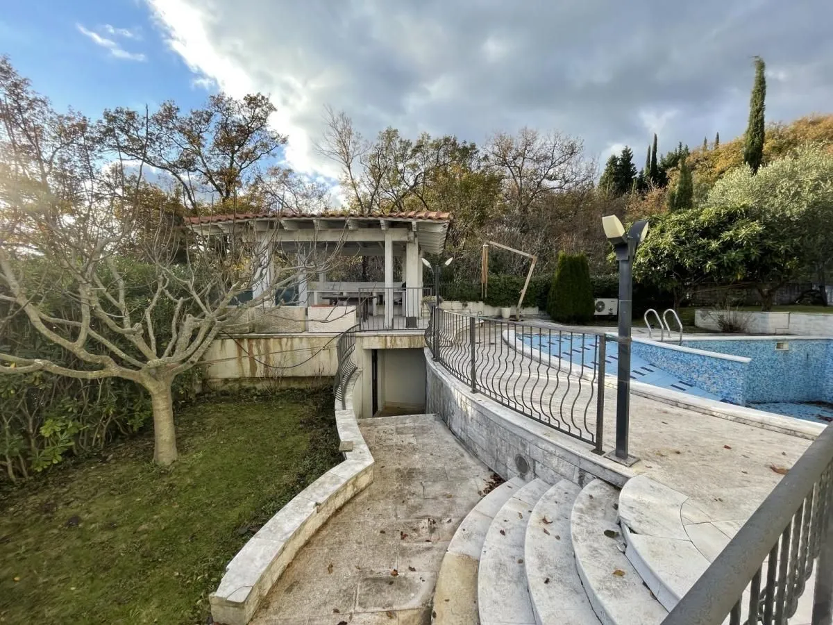 Prodaja, kuća, 201m², Topla, Herceg Novi