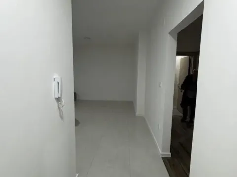 Izdavanje, trosoban stan, 65m², Vidovdansko naselje, Novi Sad Sve Podlokacije - image 5