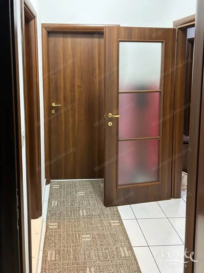 Prodaja, dvosoban stan, 72m², Momišići, Podgorica