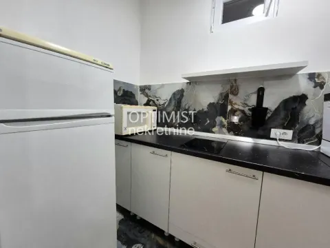 Rent, three bedroom apartment, 56m², Vračar Centar, Vračar Sve Podlokacije - image 9