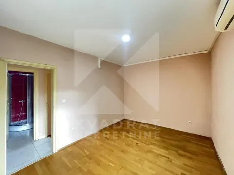 Rent, two bedroom apartment, 67m², Ljubović, Podgorica - image 8