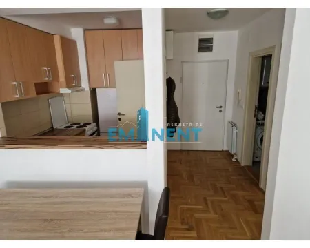 Izdavanje, dvosoban stan, 42m², Novi Beograd Blok 72, Novi Beograd Sve Podlokacije - image 4
