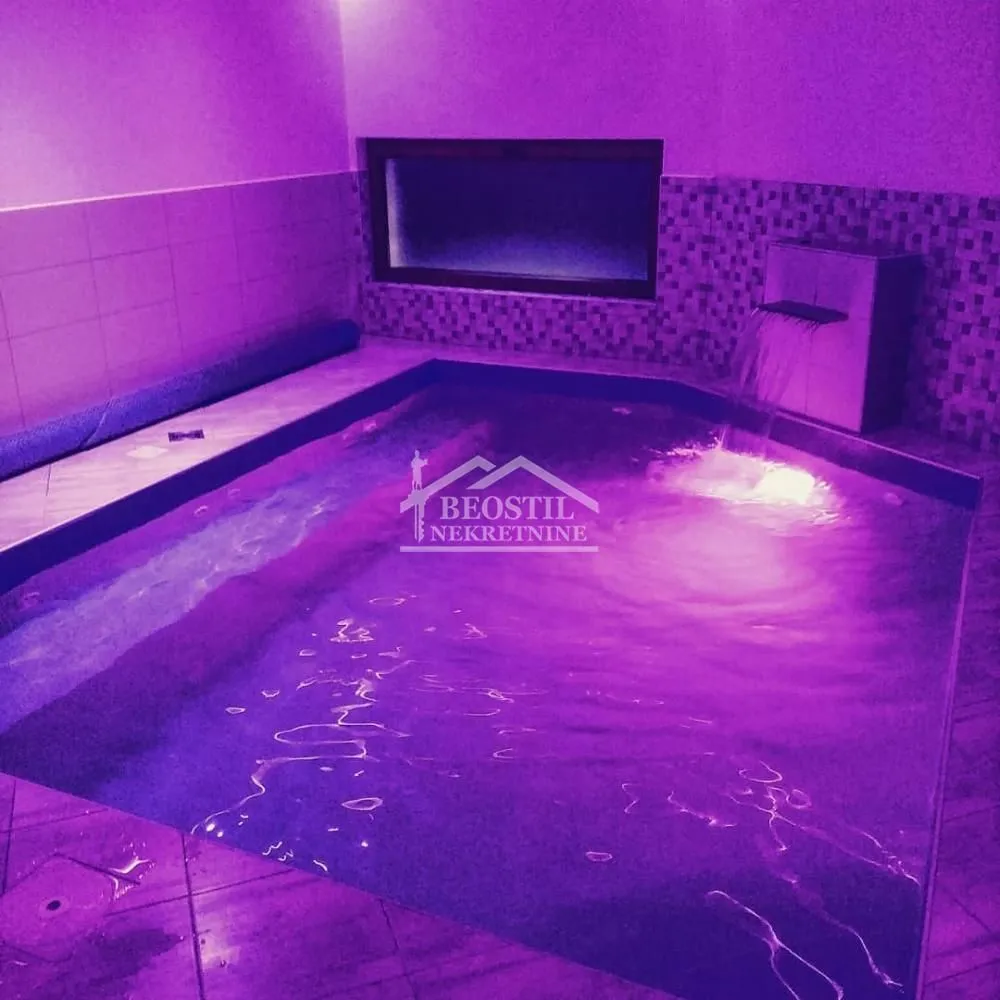 Prodaja, trosoban stan, 39m², Centar, Čajetina