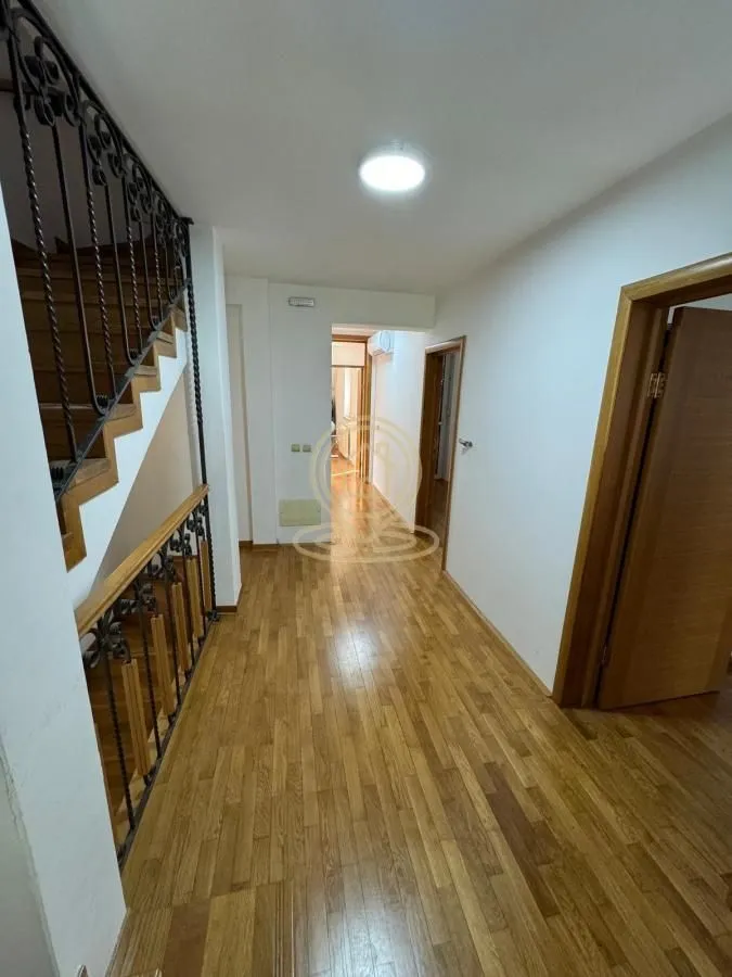 Rent, house, 320m², Višnjička Banja, Palilula Sve Podlokacije