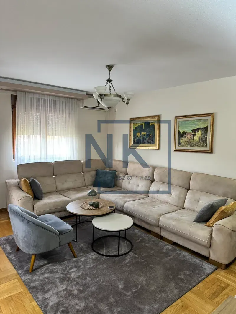 Prodaja, trosoban stan, 87m², Stari Aerodrom, Podgorica