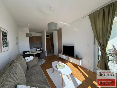 Rent, one bedroom apartment, 42m², Novo naselje, Novi Sad - image 5
