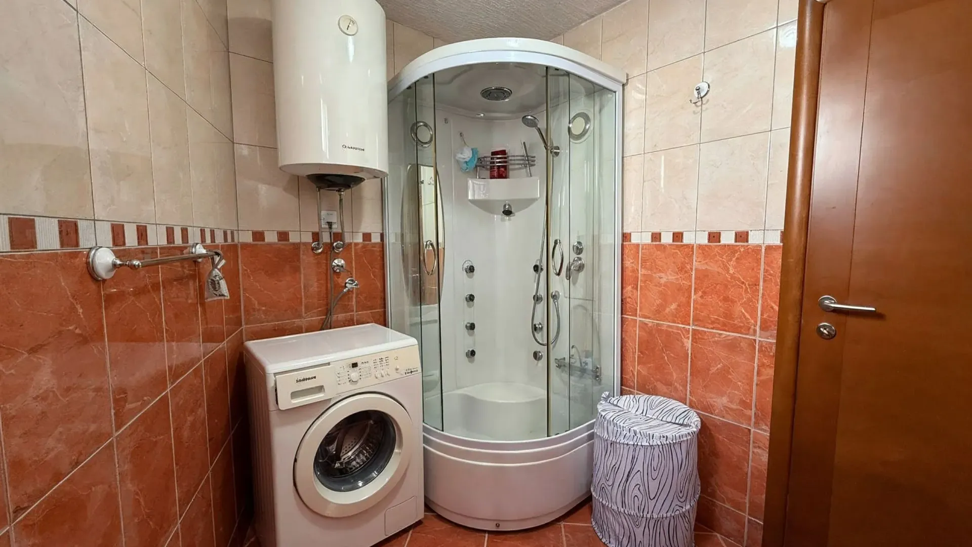 Sale, three bedroom apartment, 69m², Bečići, Budva