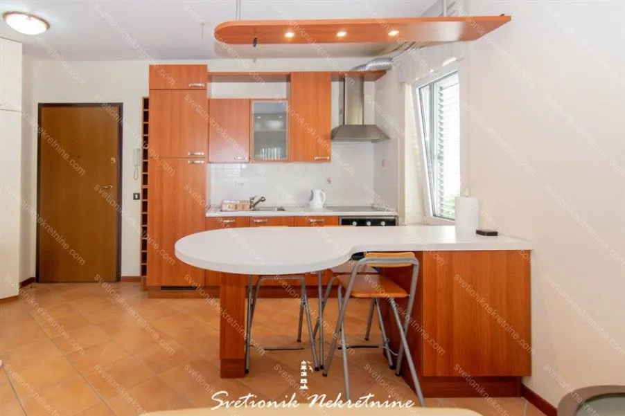 Prodaja, jednosoban stan, 48m², Savina, Herceg Novi