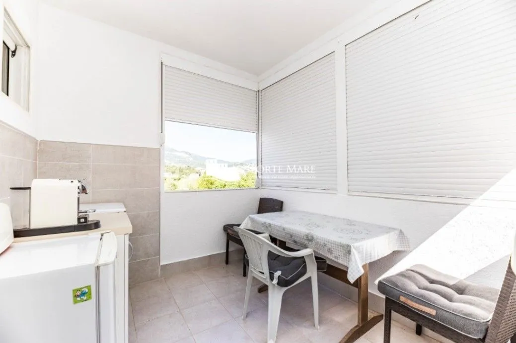 Prodaja, trosoban stan, 94m², Herceg Novi, Crna Gora