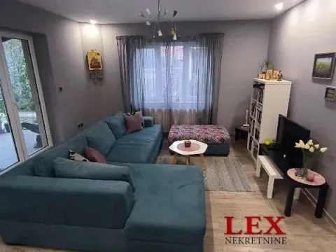 Prodaja, kuća, 107m², Pecinci, Srbija - image 5