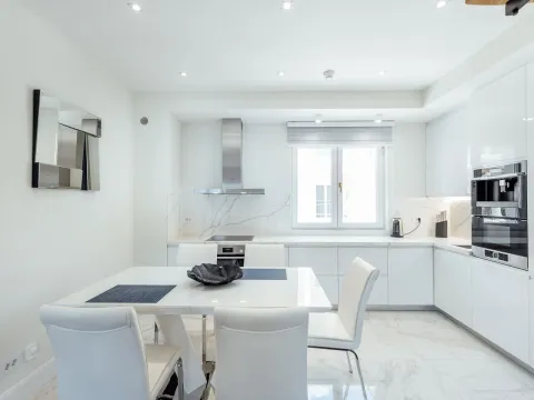 Prodaja, trosoban stan, 226m², Đenovići, Herceg Novi - image 6