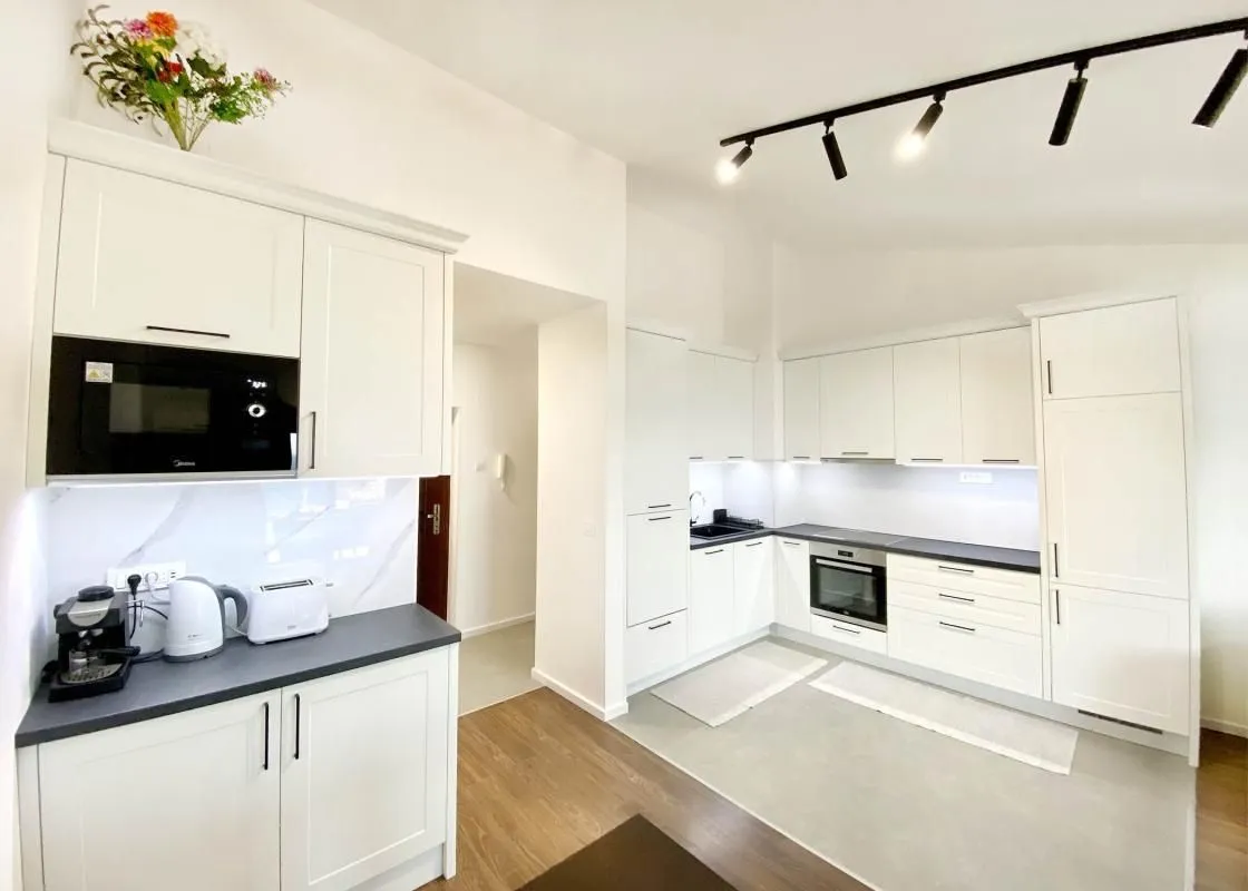 Rent, two bedroom apartment, 93m², Petrovac, Budva
