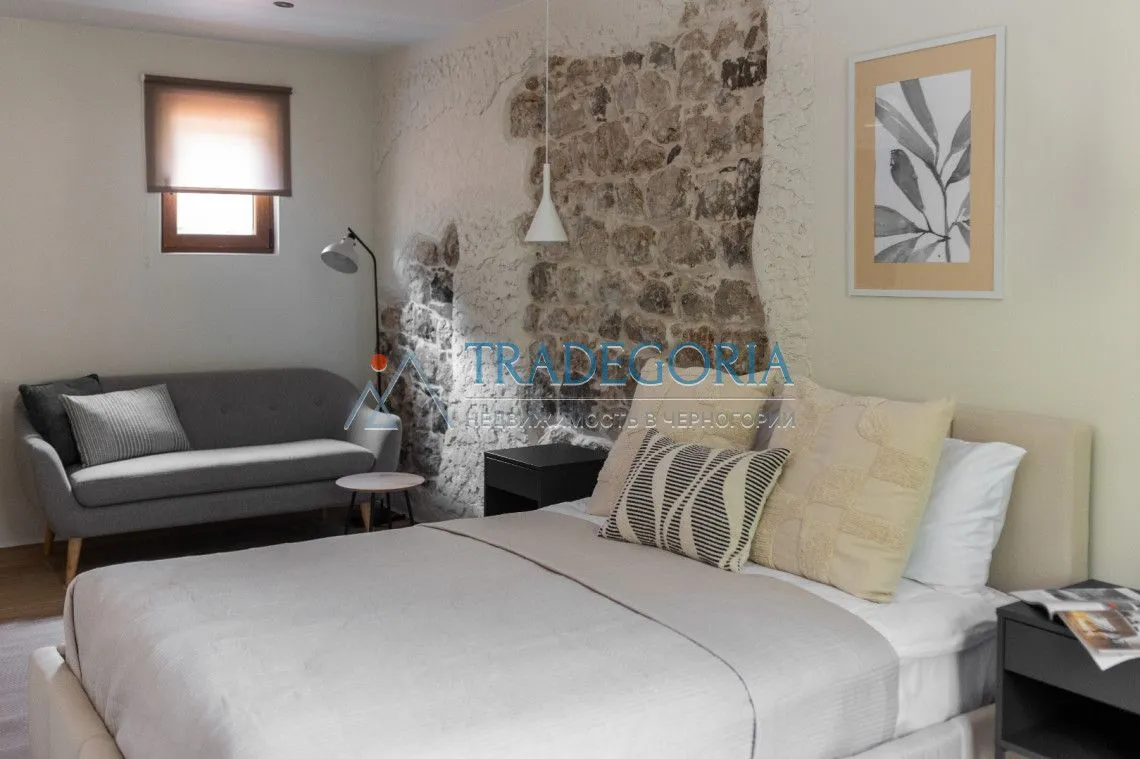 Prodaja, kuća, 170m², Škaljari, Kotor