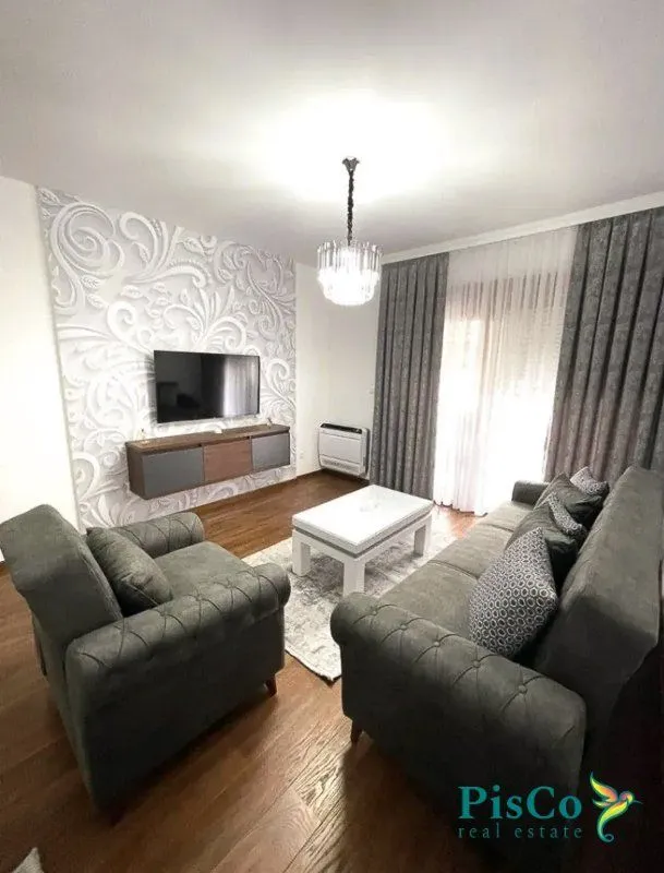 Izdavanje, dvosoban stan, 69m², Master Kvart, Podgorica