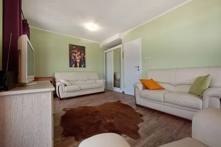 Prodaja, trosoban stan, 72m², Prčanj, Kotor