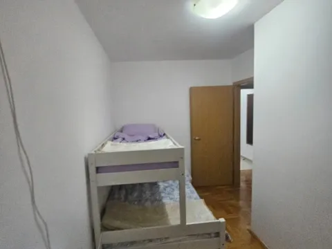 Izdavanje, dvosoban stan, 70m², Makedonsko naselje, Bar - image 8