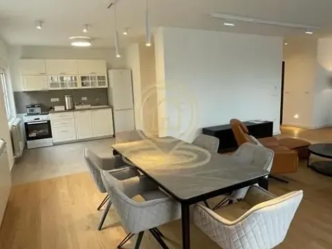 Stan in Voždovac Sve Podlokacije