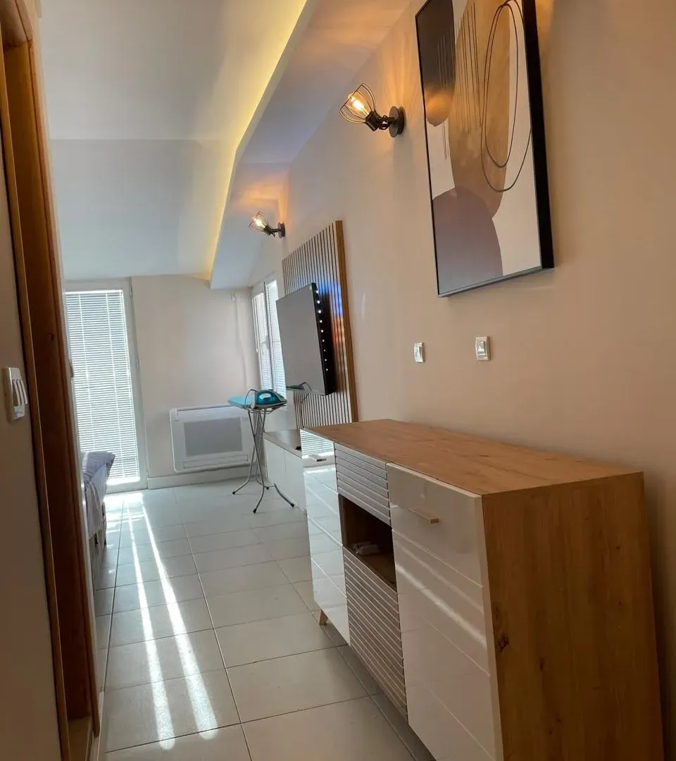 Rent, studio apartment, 40m², Sveti Stefan, Budva