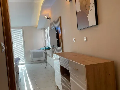 Izdavanje, garsonjera, 40m², Sveti Stefan, Budva - image 12