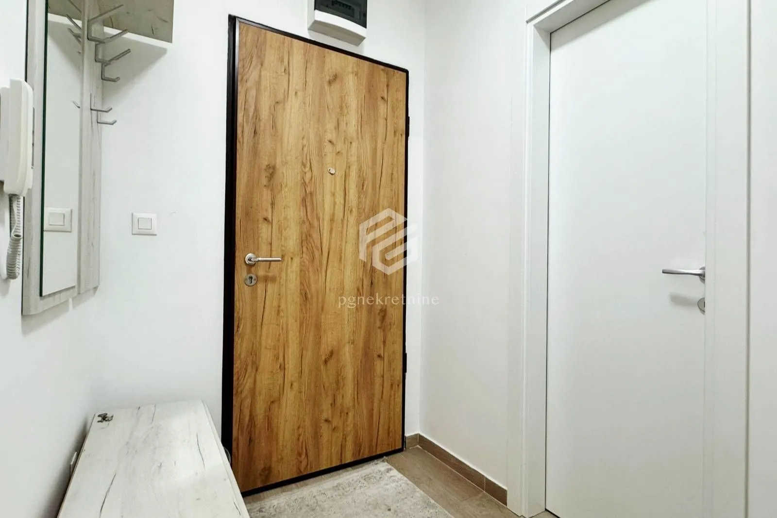 Rent, one bedroom apartment, 47m², Stari Aerodrom, Podgorica