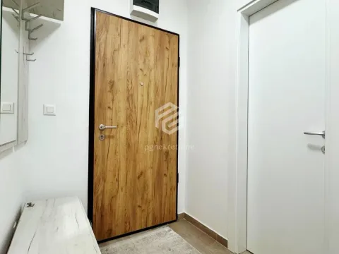 Rent, one bedroom apartment, 47m², Stari Aerodrom, Podgorica - image 8