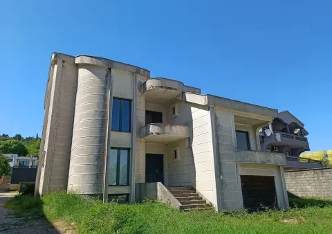 Sale, house, 381m², Podgorica, Crna Gora - image 10