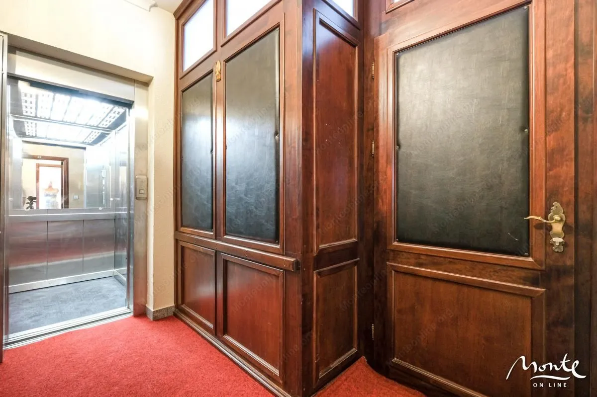 Prodaja, četvorosoban stan, 179m², Budva, Crna Gora