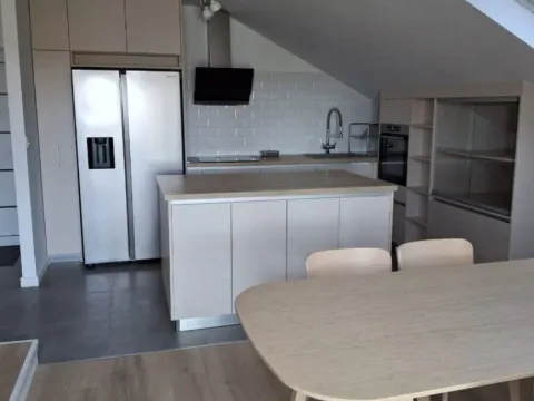 Izdavanje, dvosoban stan, 86m², Centar, Tivat - image 4