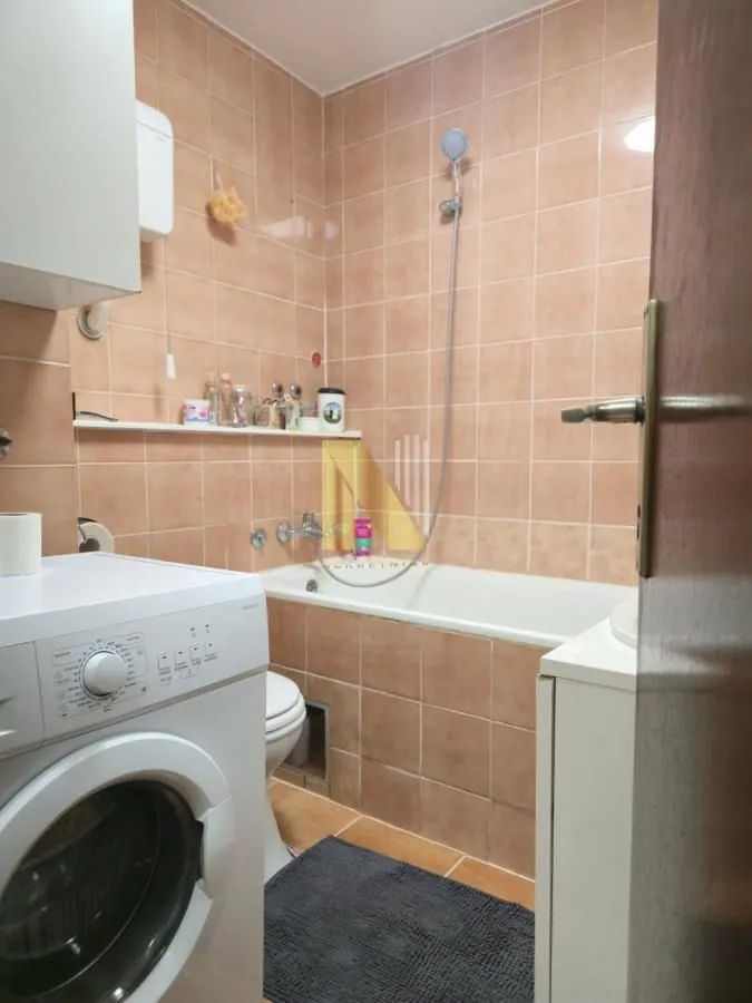 Prodaja, dvosoban stan, 52m², Novo naselje, Novi Sad