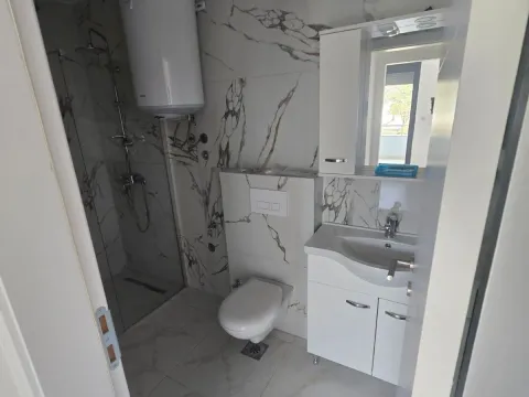 Prodaja, jednosoban stan, 65m², Velika Plaža, Ulcinj - image 9