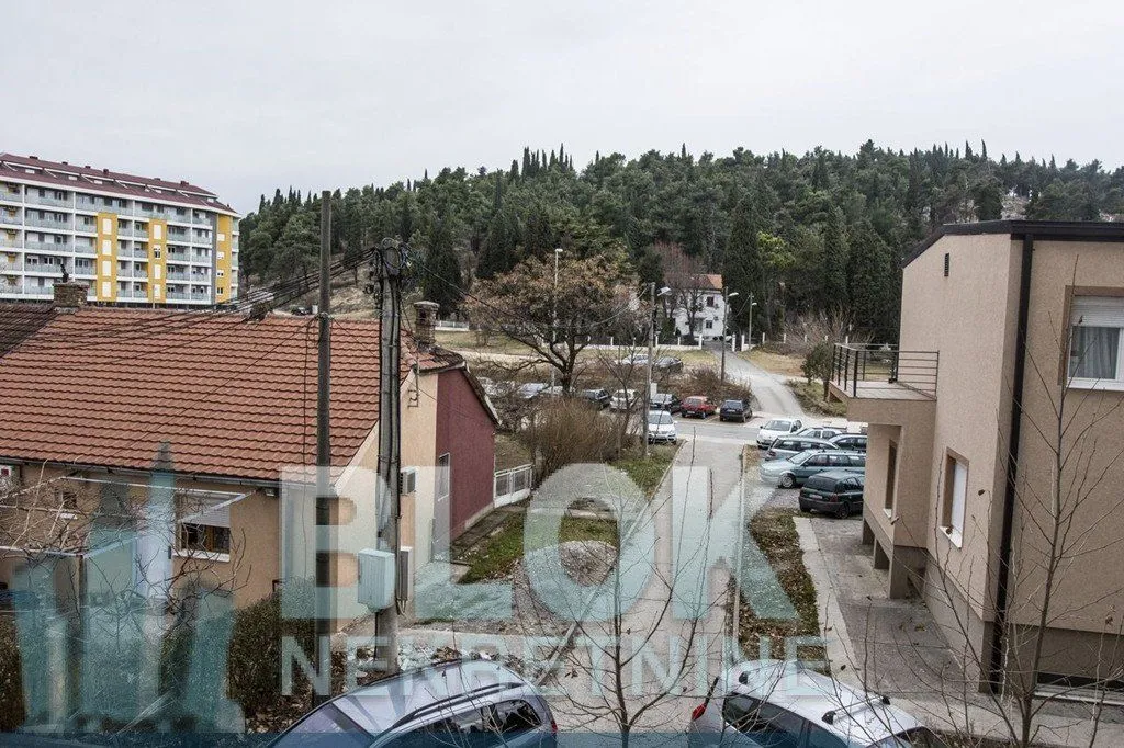 Izdavanje, jednosoban stan, 38m², Pobrežje, Podgorica