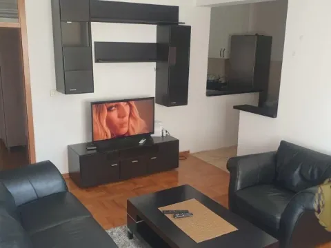 Izdavanje, dvosoban stan, 47m2, Lion, Zvezdara, Beograd Izdavanje, dvosoban stan, 47m2, Lion, Zvezdara, Beograd