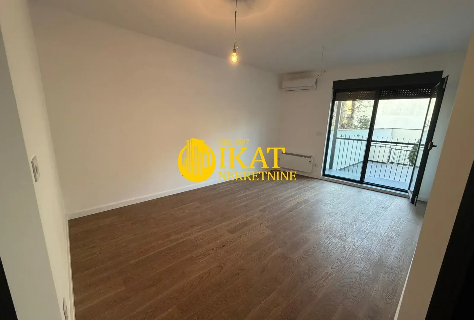 Prodaja, trosoban stan, 109m², Cvetkova Pijaca, Zvezdara Sve Podlokacije