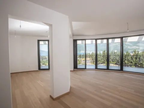 Sale, three bedroom apartment, 143m², Tivat, Crna Gora - image 10