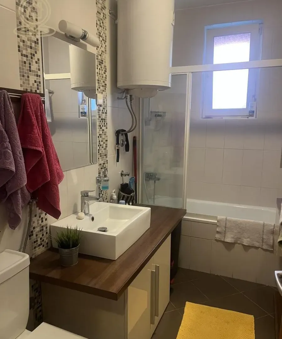 Prodaja, trosoban stan, 67m², Grbavica, Novi Sad Sve Podlokacije