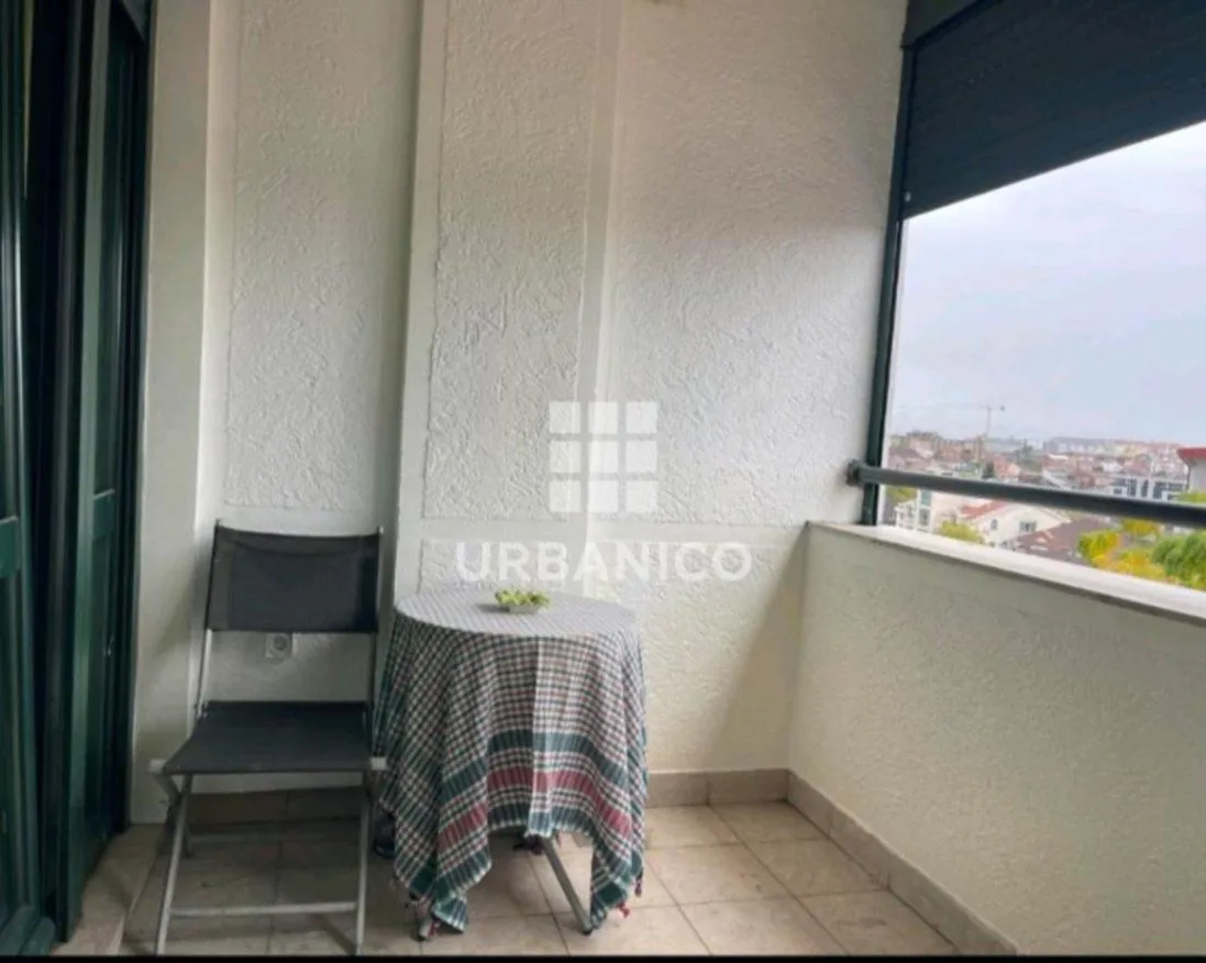 Izdavanje, dvosoban stan, 76m², Centar, Podgorica