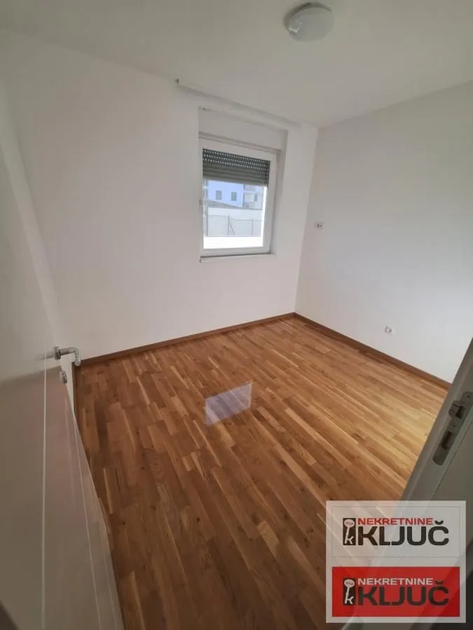 Prodaja, trosoban stan, 74m², Veternička rampa, Novi Sad Sve Podlokacije