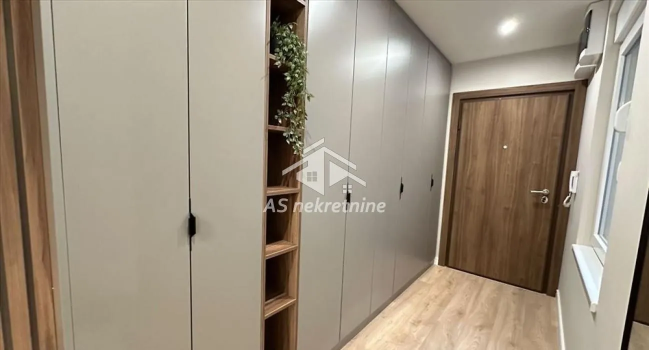 Izdavanje, trosoban stan, 62m², Trošarina, Voždovac Sve Podlokacije