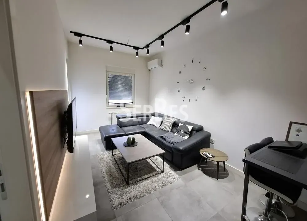 Prodaja, dvosoban stan, 37m², Rotkvarija, Novi Sad Sve Podlokacije