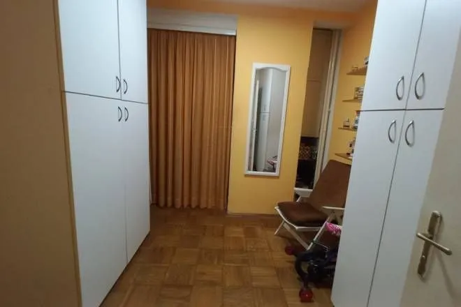 Sale, four bedroom apartment, 69m², Profesorska Kolonija, Palilula Sve Podlokacije