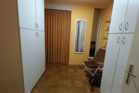 Sale, four bedroom apartment, 69m², Profesorska Kolonija, Palilula Sve Podlokacije - image 2