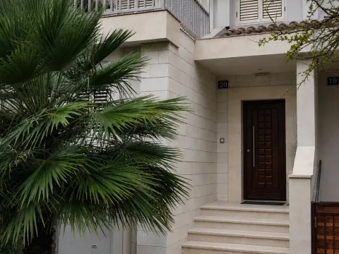 Rent, two bedroom apartment, 130m², Rozino, Budva - image 16