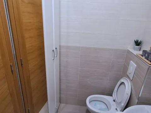 Izdavanje, jednosoban stan, 50m², City Kvart, Podgorica - image 10