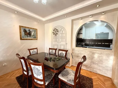 Rent, two bedroom apartment, 74m², Stara Varoš, Podgorica - image 4