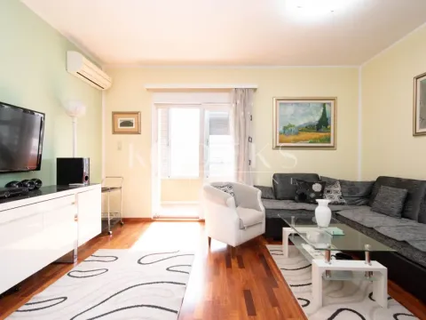Rent, two bedroom apartment, 74m², City Kvart, Podgorica - image 2