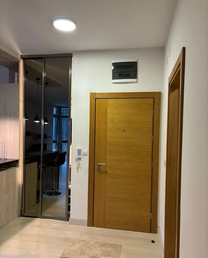 Izdavanje, jednosoban stan, 50m², Kava, Tivat
