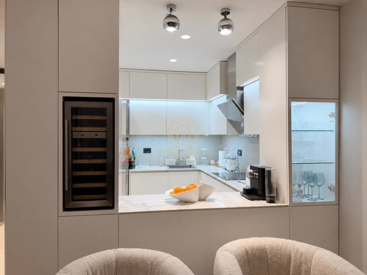 Izdavanje, četvorosoban stan, 104m², Stari Grad, Beograd
