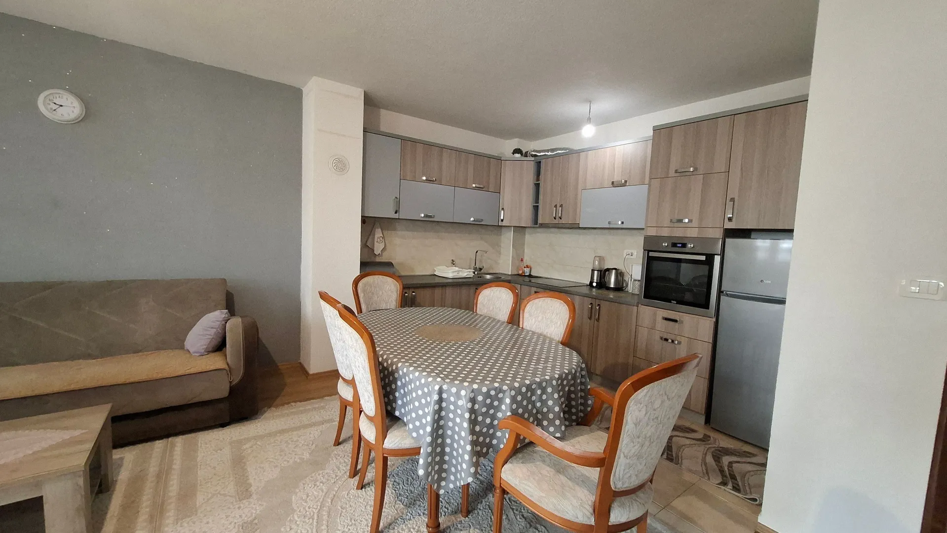 Prodaja, jednosoban stan, 58m², Ilino, Bar